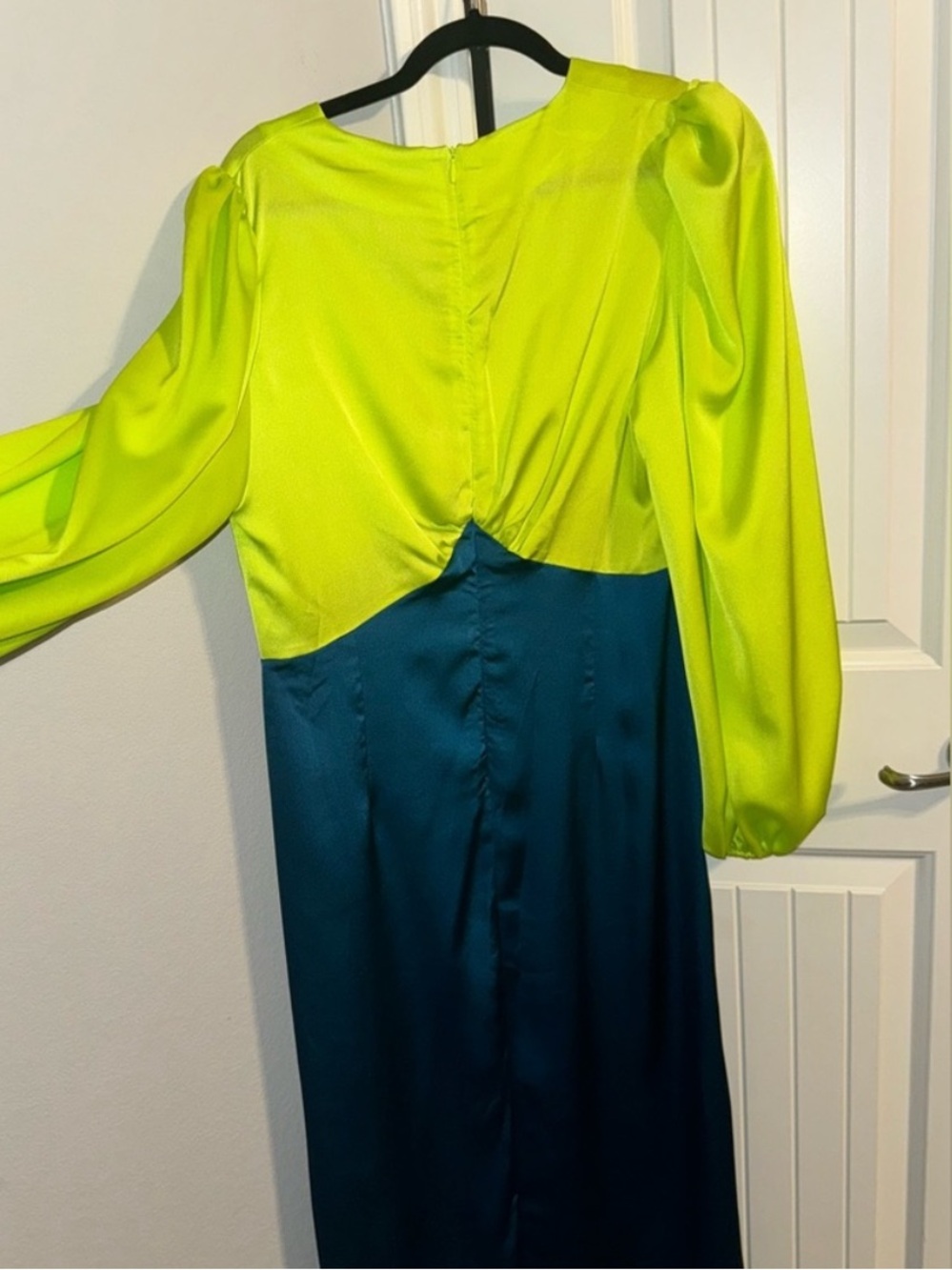 🍋🟩Satin Colorblock Dress - Picture 5 of 5